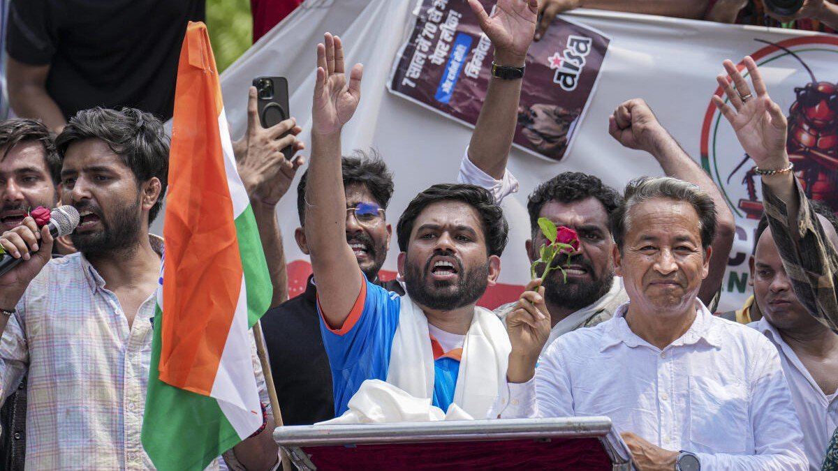 Cjp Jantar Mantar Protest, Hundreds Demand Education Minister Dharmendra Pradhan’s Resignation