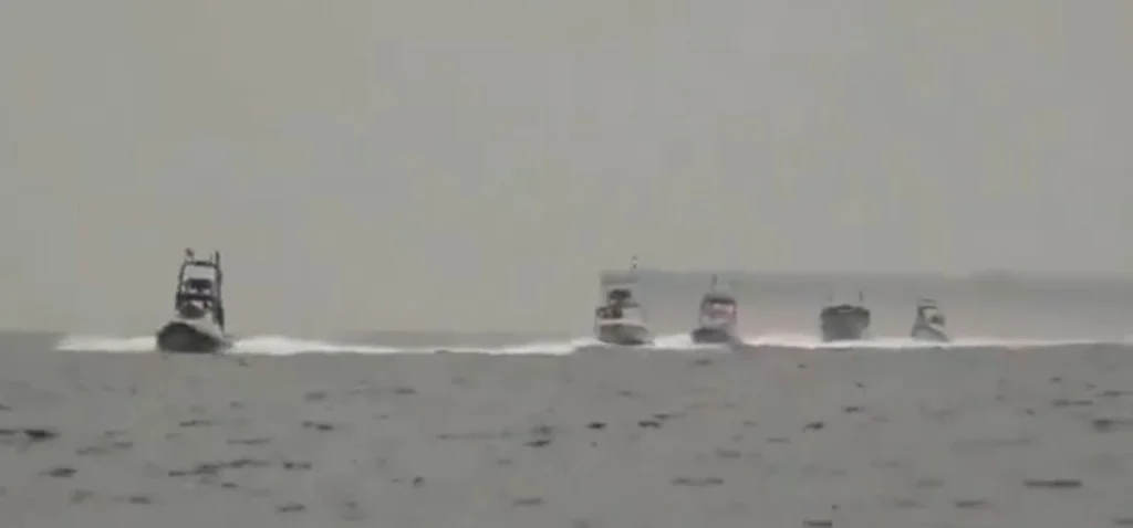 Iran On Thursday Announced The Complete Closure Of The Strait Of Hormuz After Us Attacks